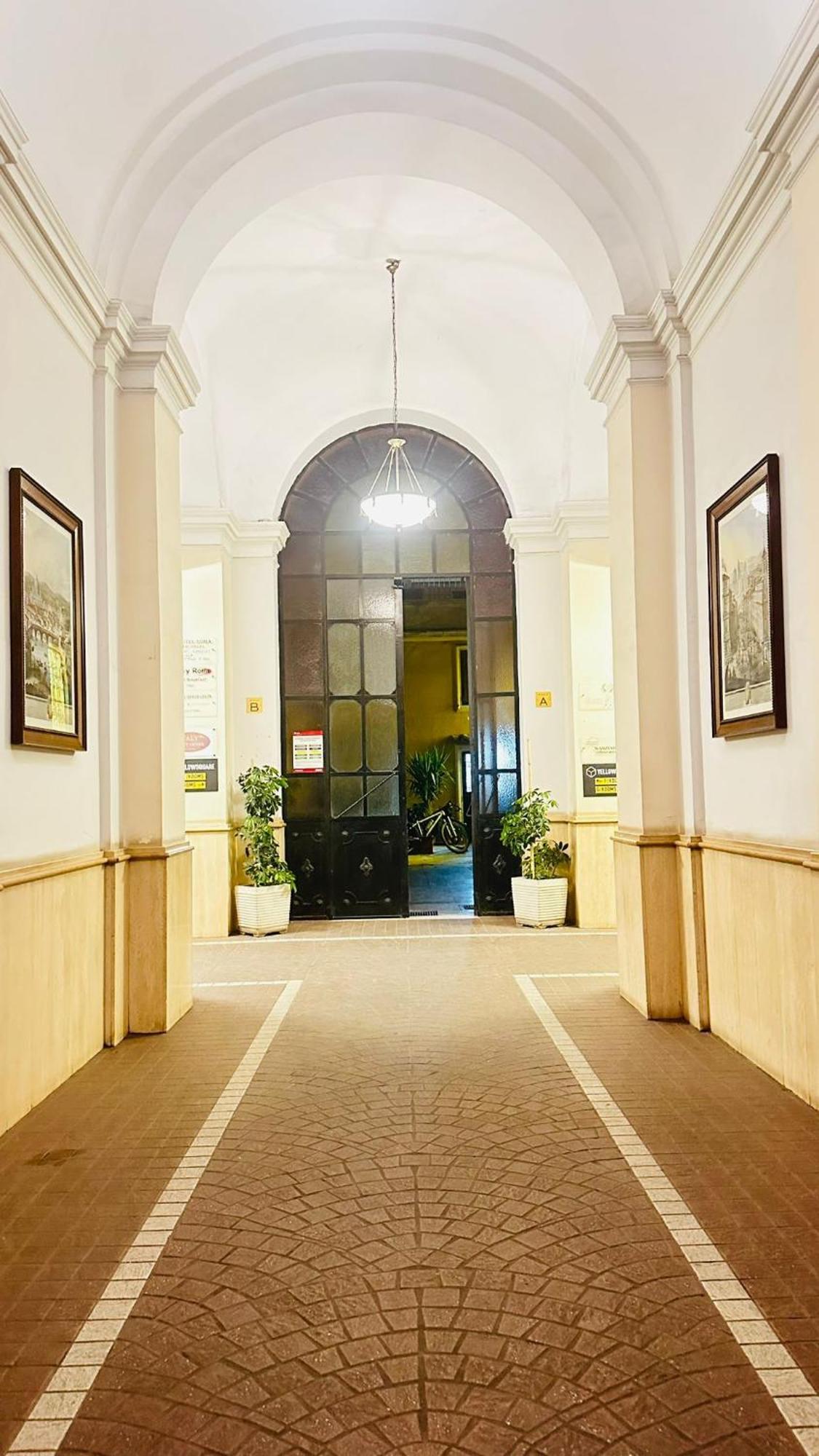 Nahid Accommodation Rzym Zewnętrze zdjęcie