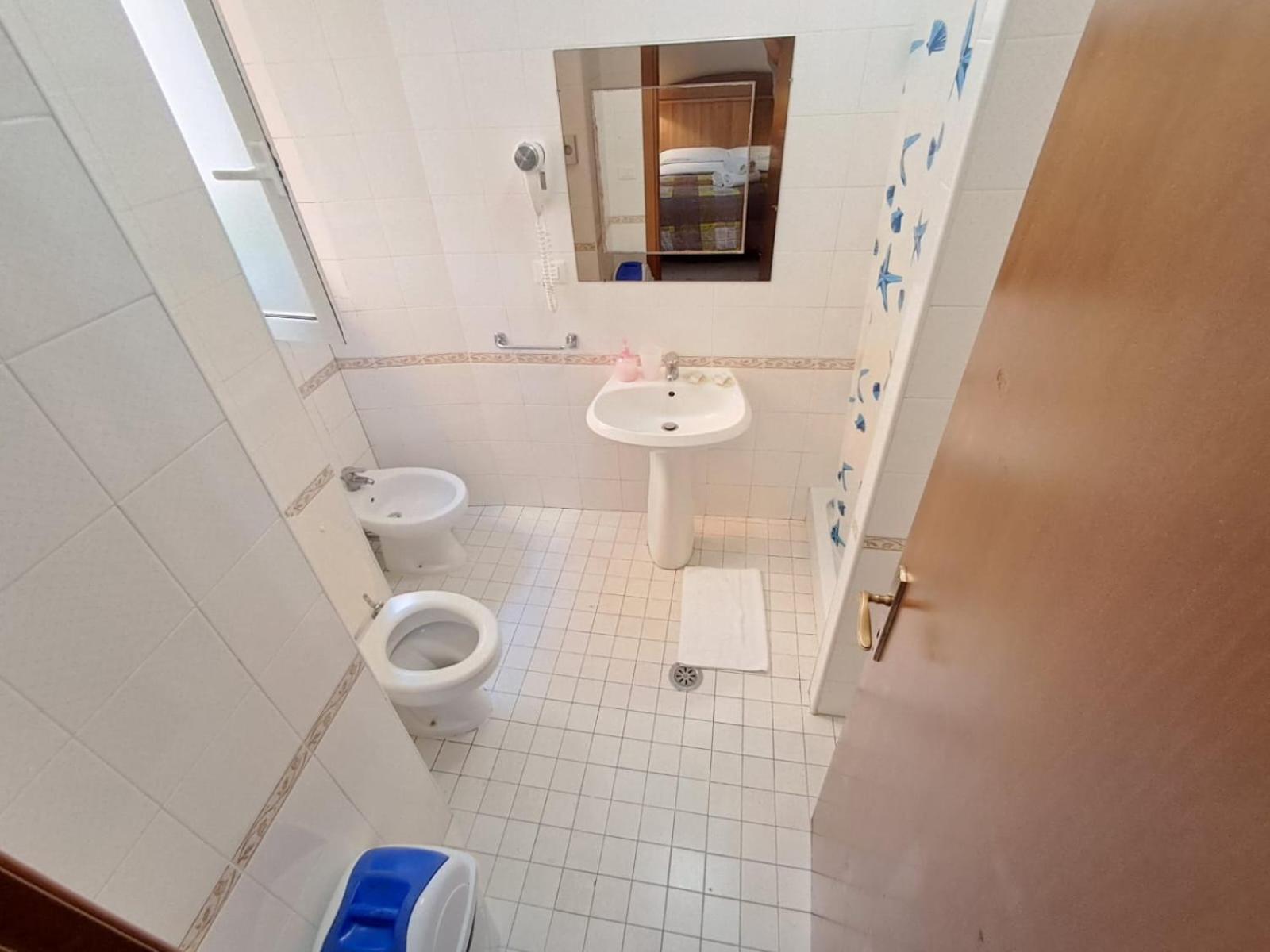 Nahid Accommodation Rzym Zewnętrze zdjęcie