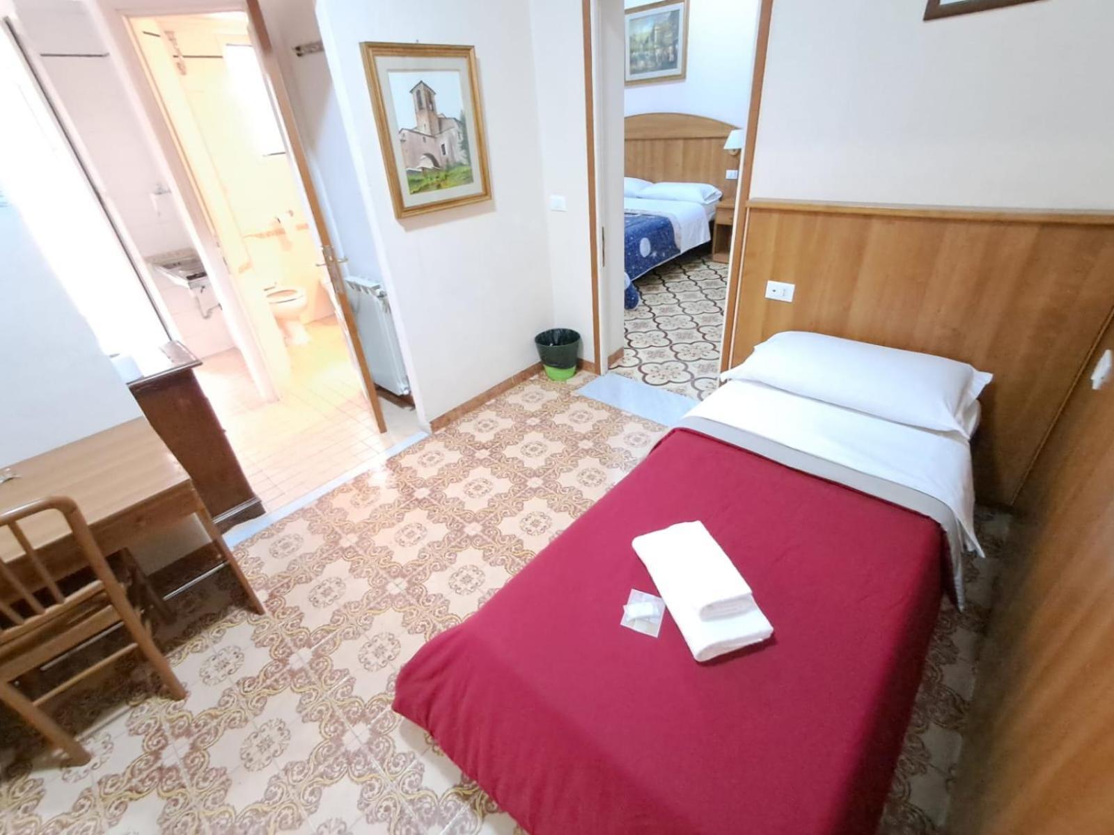 Nahid Accommodation Rzym Zewnętrze zdjęcie