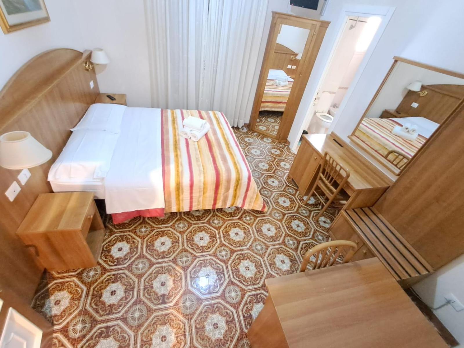 Nahid Accommodation Rzym Zewnętrze zdjęcie