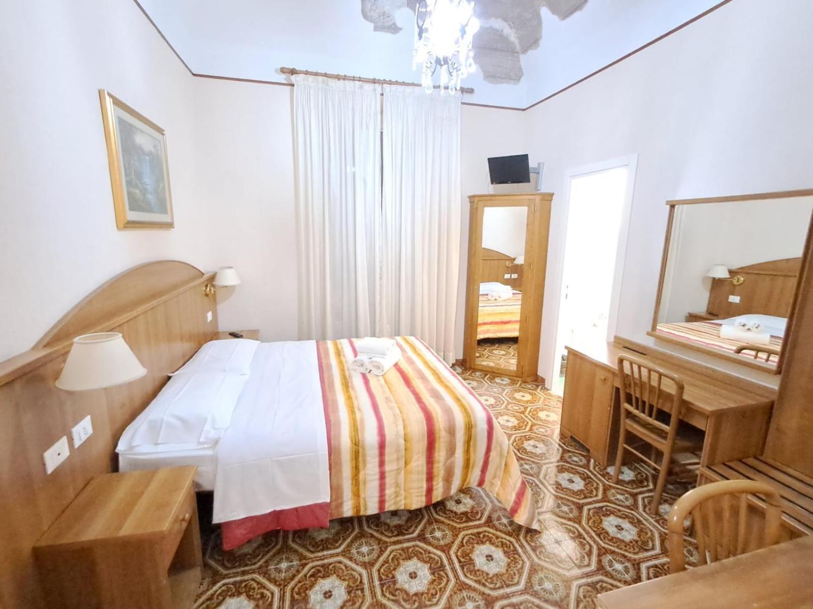 Nahid Accommodation Rzym Zewnętrze zdjęcie