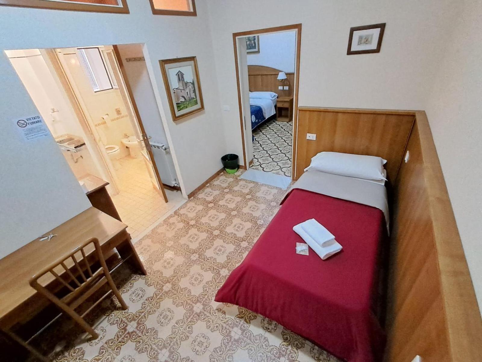 Nahid Accommodation Rzym Zewnętrze zdjęcie